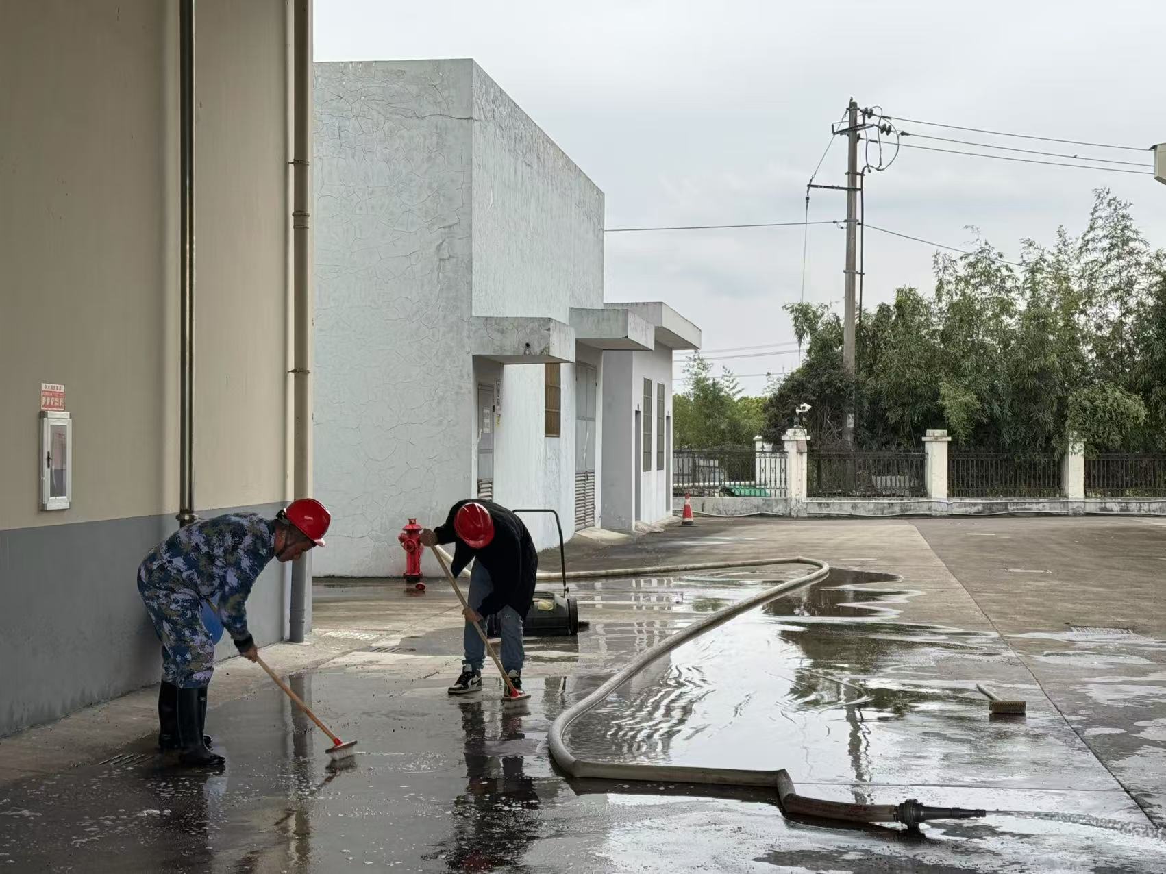 de9bd750ec38ee00ef86aa067e63d96.jpg de9bd750ec38ee00ef86aa067e63d96.jpg